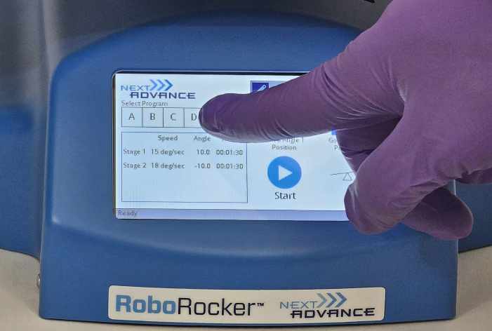 Selecting a stored program in the RoboRocker